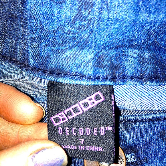 Women's Size 8 Decoded jeans with flower pattern like new - Picture 7 of 9